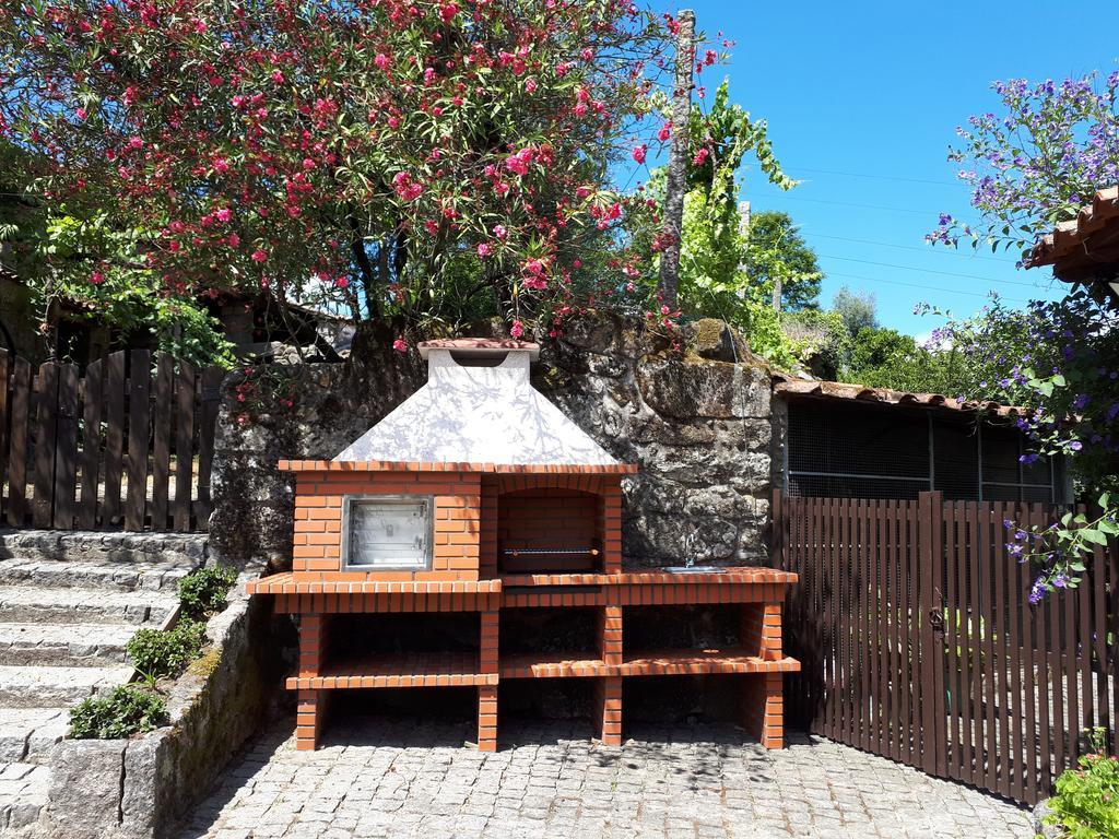Villa Casa Da Aldeia Terras de Bouro Exterior foto